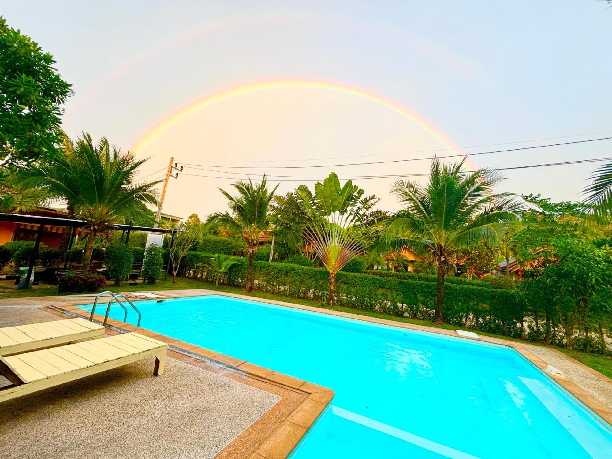 Weixiao Lanta Resort Ko Lanta Esterno foto