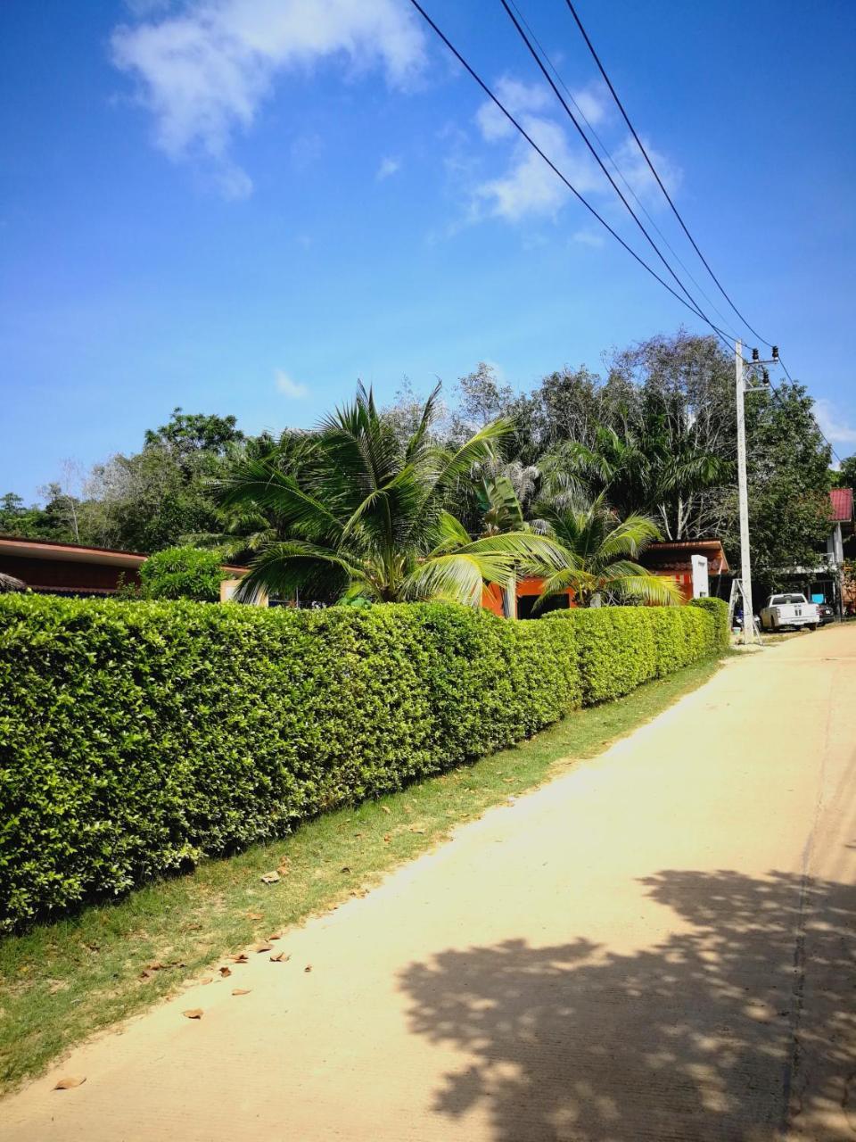 Weixiao Lanta Resort Ko Lanta Esterno foto