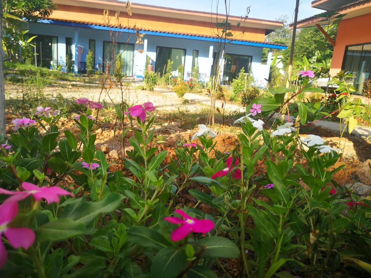 Weixiao Lanta Resort Ko Lanta Esterno foto